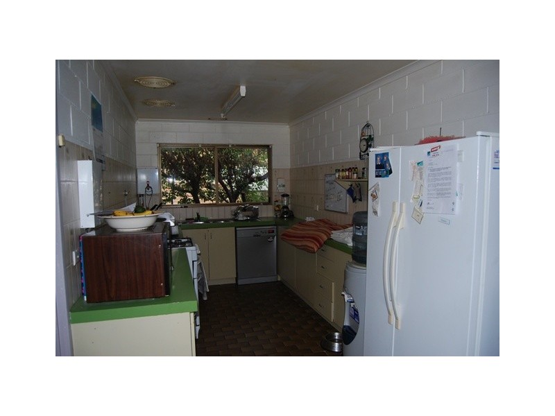 637 Esplanade, Lakes Entrance VIC 3909