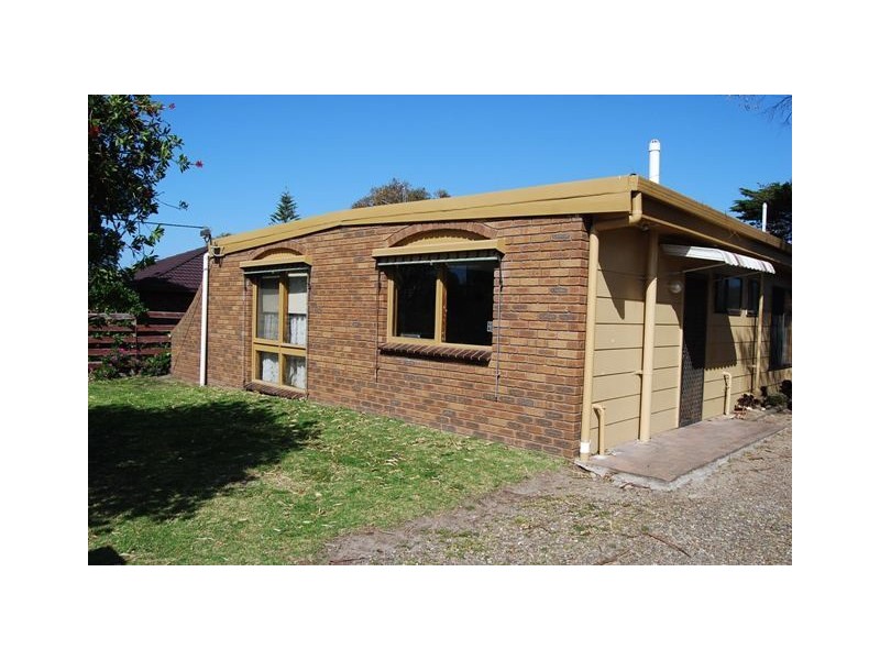 1/14 Middle Street, Lakes Entrance VIC 3909