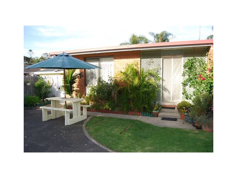 2/36 Carpenter Street, Lakes Entrance VIC 3909