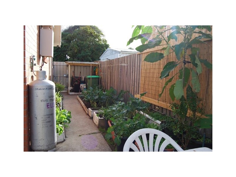 2/36 Carpenter Street, Lakes Entrance VIC 3909