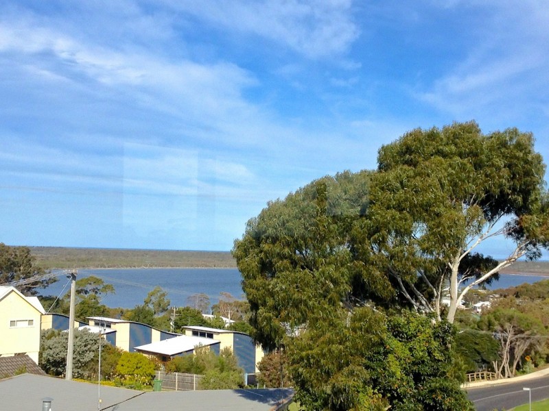 32 Stirling Road, Metung VIC 3904