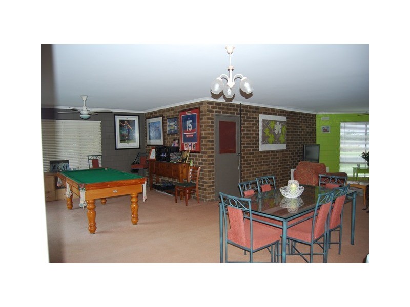 637 Esplanade, Lakes Entrance VIC 3909