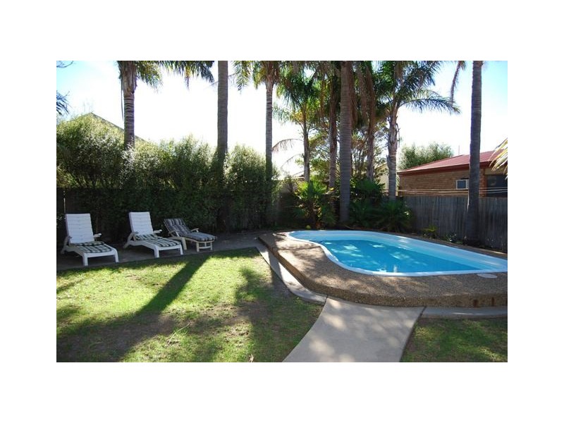 637 Esplanade, Lakes Entrance VIC 3909