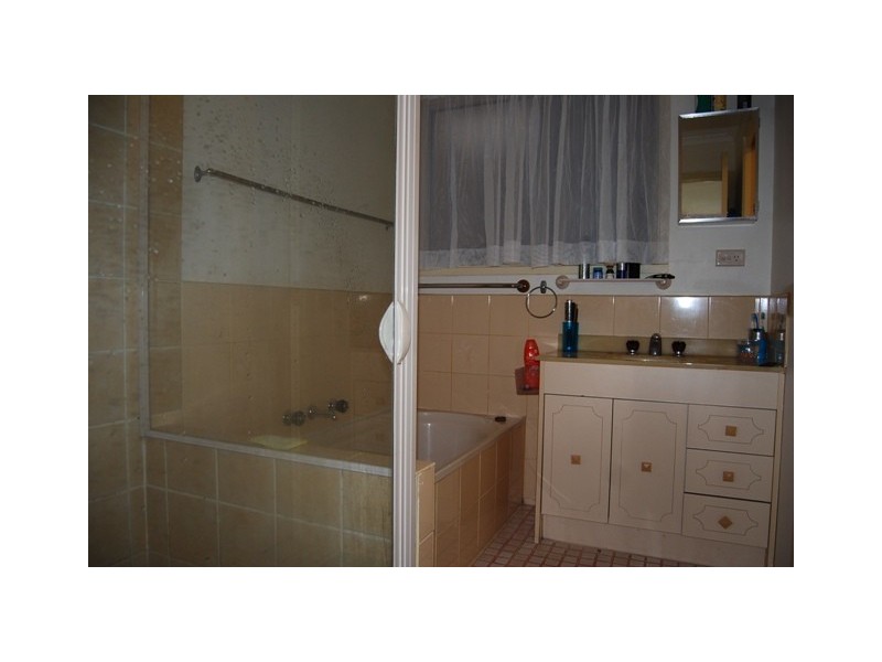 1/14 Bills Street, Lakes Entrance VIC 3909