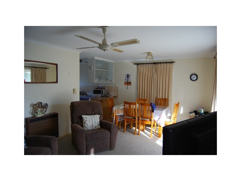 1/14 Bills Street, Lakes Entrance VIC 3909