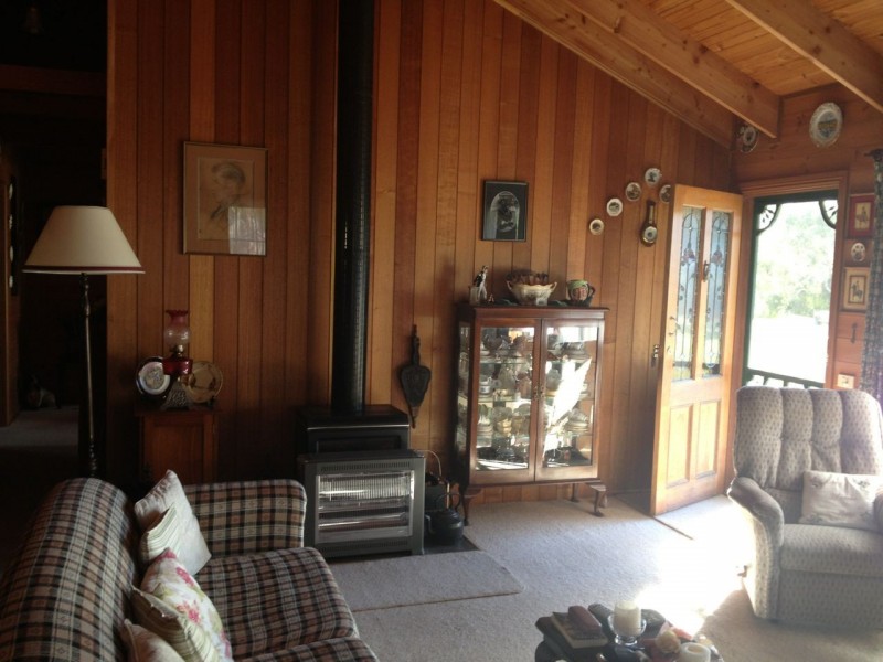 77 Park Road, Metung VIC 3904