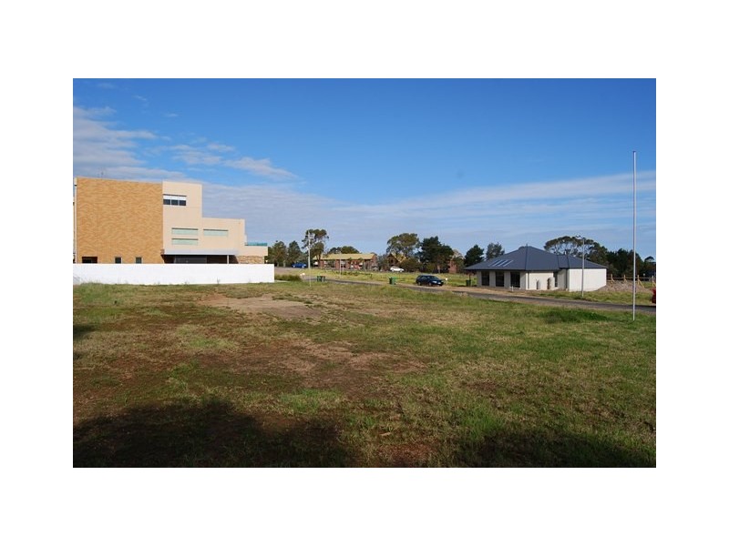 19B Golf Links Road, Lakes Entrance VIC 3909