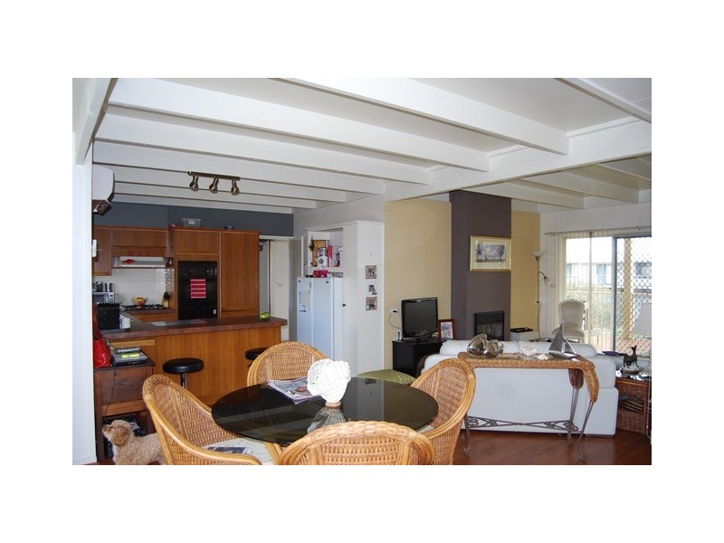 10 Lakeside Drive, Lake Tyers Beach VIC 3909