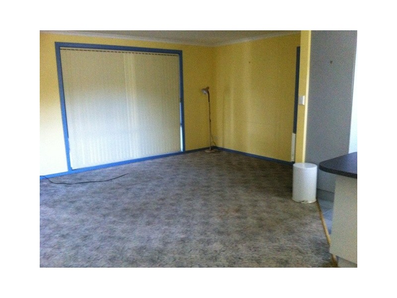 16 Fish Street, Lakes Entrance VIC 3909