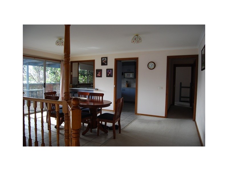 10 Bulmer Street, Lake Tyers Beach VIC 3909