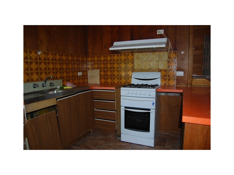 1 Daniel Street, Lakes Entrance VIC 3909