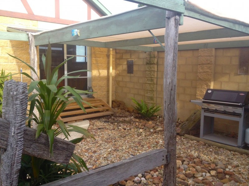 6 Elm Grove, Metung VIC 3904