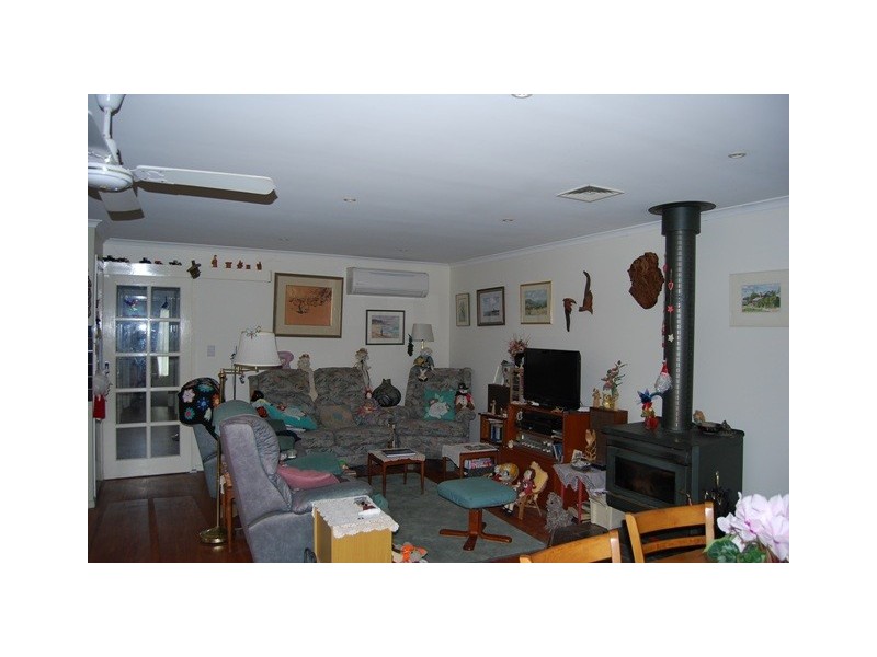 15 Wyrallah Street, Lakes Entrance VIC 3909