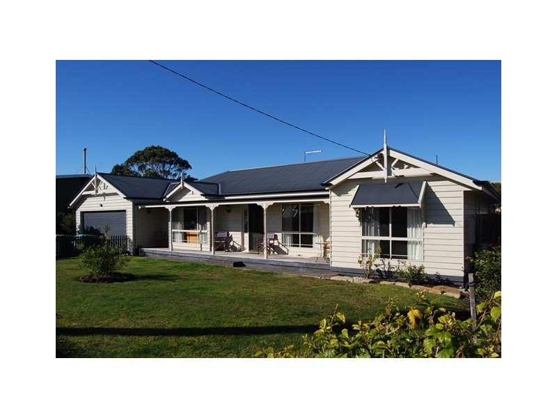 26 Bream Road, Lake Tyers Beach VIC 3909