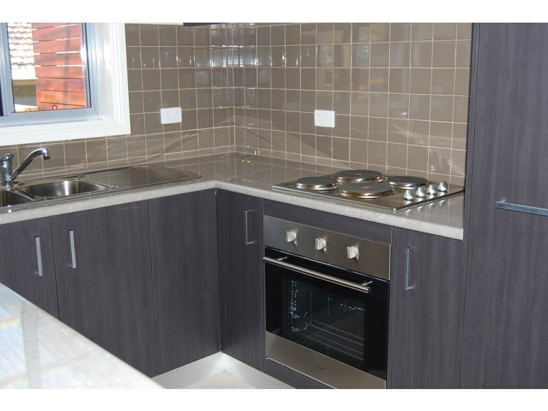 2/13 New Street, Lakes Entrance VIC 3909