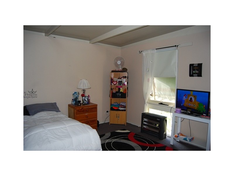 10 Archer Court, Lakes Entrance VIC 3909