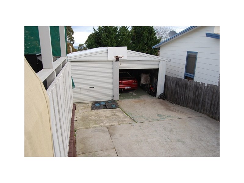 10 Archer Court, Lakes Entrance VIC 3909