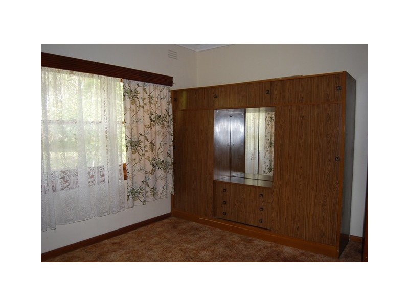 48 Colquhoun Road, Lakes Entrance VIC 3909