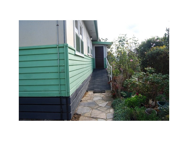 48 Colquhoun Road, Lakes Entrance VIC 3909