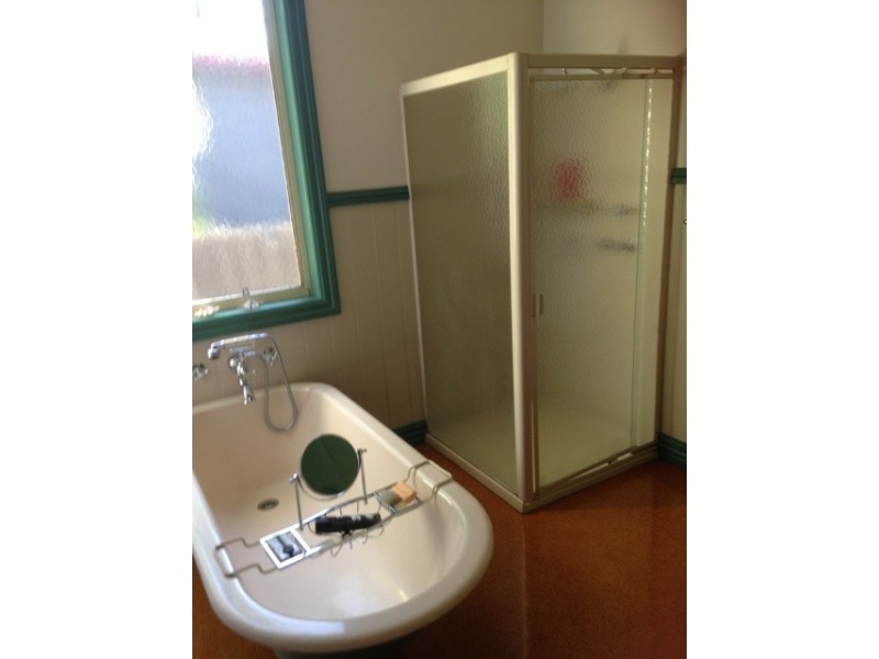 533 Lake Tyers Beach Road, Lakes Entrance VIC 3909