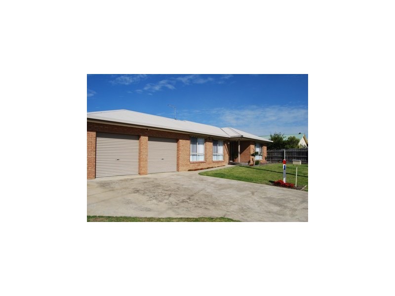 3 McCue Road, Lakes Entrance VIC 3909