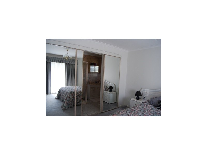 3 McCue Road, Lakes Entrance VIC 3909