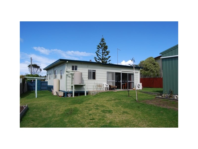 453 Lake Tyers Beach Road, Lake Tyers Beach VIC 3909