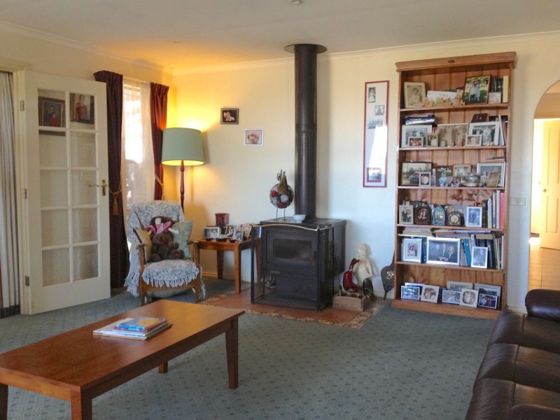 4 Curlew Grove, Metung VIC 3904