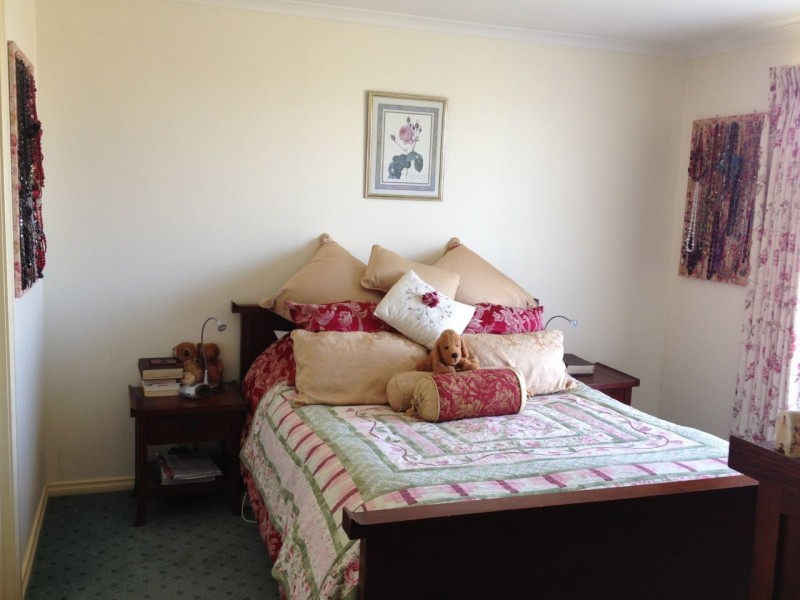 4 Curlew Grove, Metung VIC 3904