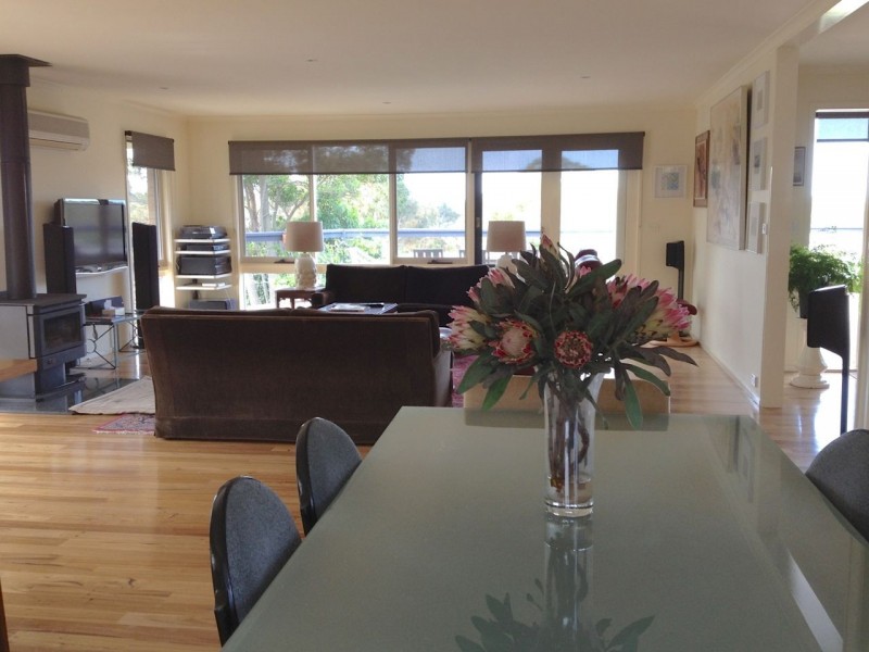 15 Nicholas Avenue, Metung VIC 3904