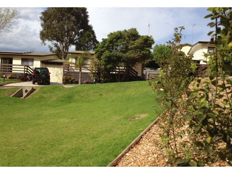 2/30 Mairburn Road, Metung VIC 3904