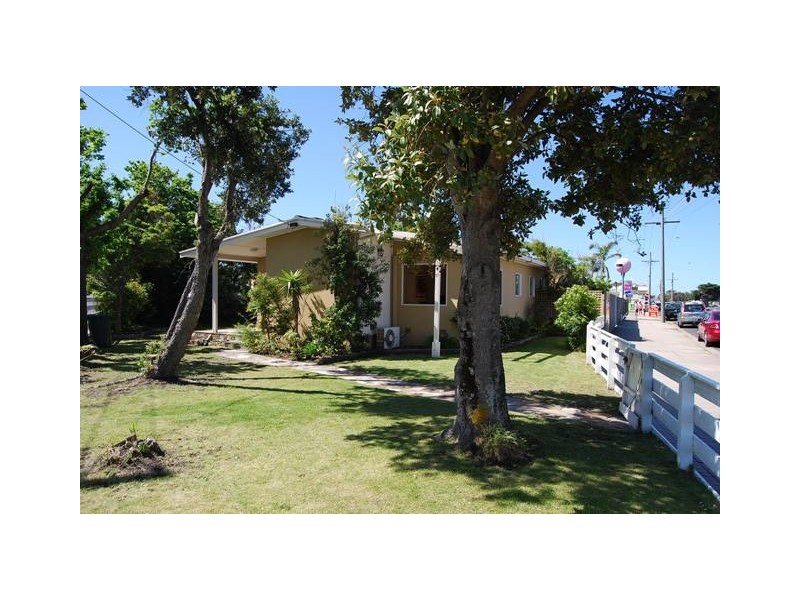 421 Esplanade, Lakes Entrance VIC 3909