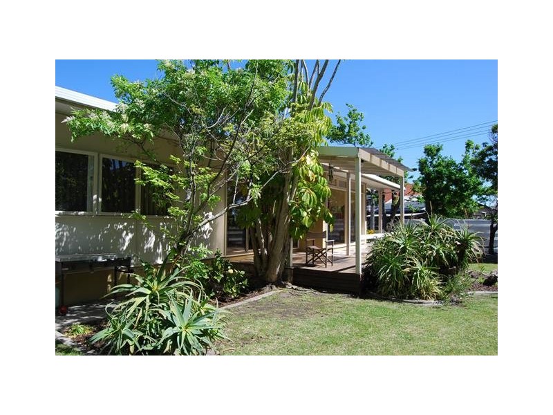 421 Esplanade, Lakes Entrance VIC 3909