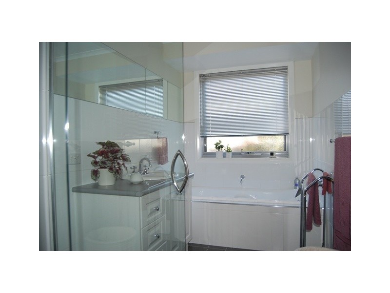 151 Golf Links Road, Lakes Entrance VIC 3909