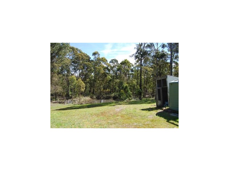 60 Baades Road, Lakes Entrance VIC 3909