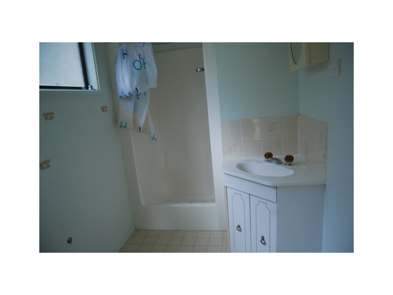 60 Baades Road, Lakes Entrance VIC 3909