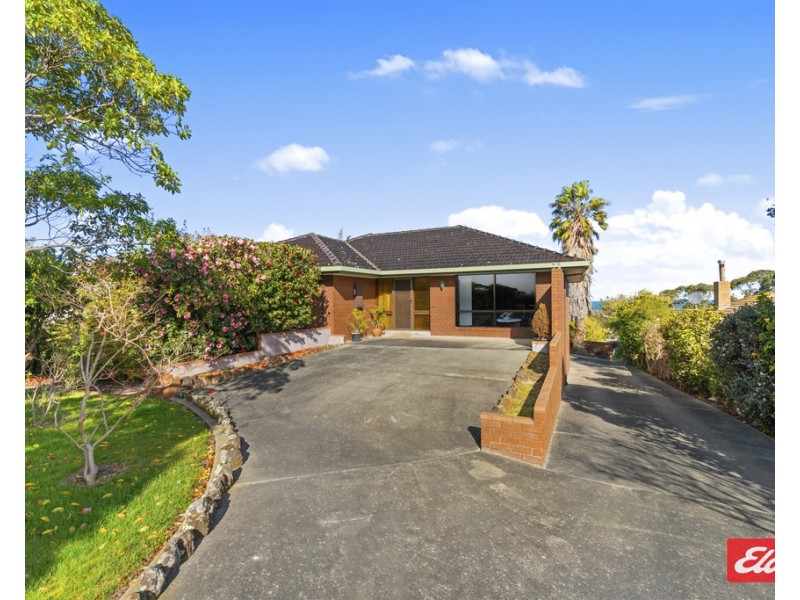 24 Creighton Street, Lakes Entrance VIC 3909
