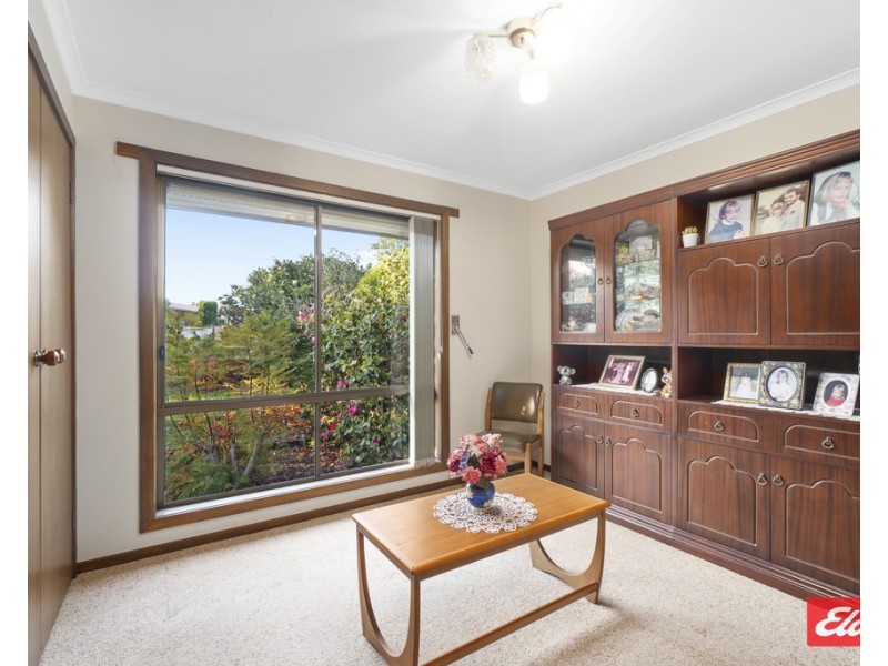 24 Creighton Street, Lakes Entrance VIC 3909