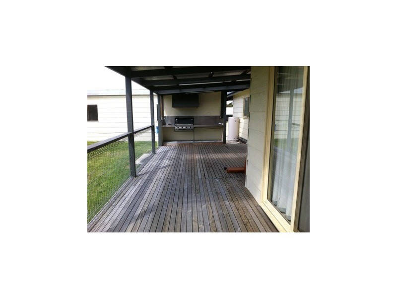 3265 Princes Highway, Lakes Entrance VIC 3909