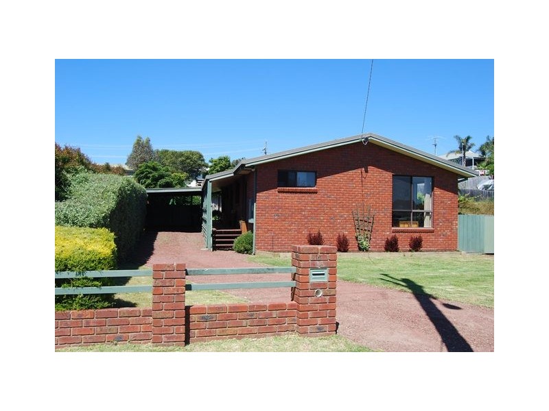 16 Panoramic Drive, Lakes Entrance VIC 3909