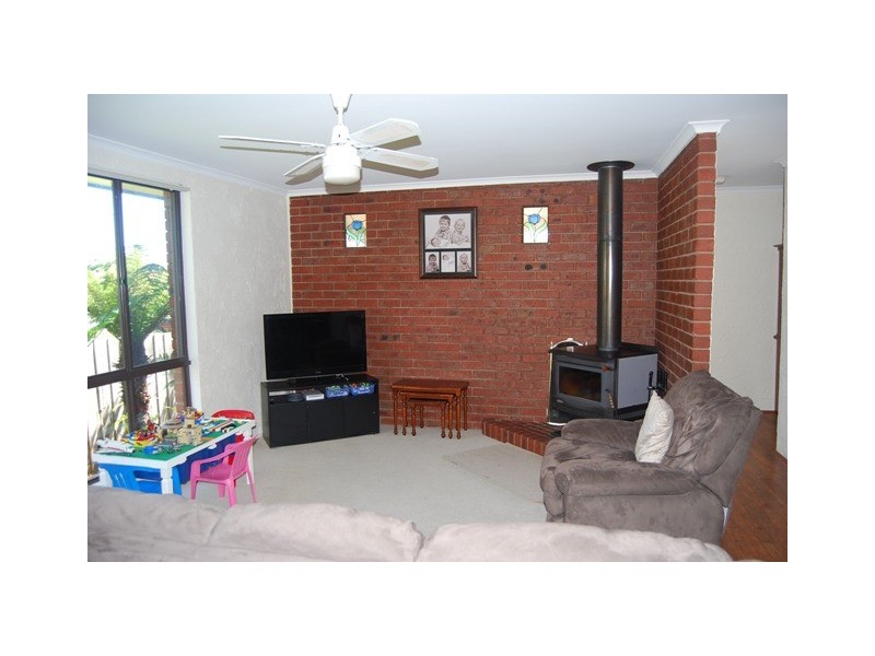 16 Panoramic Drive, Lakes Entrance VIC 3909