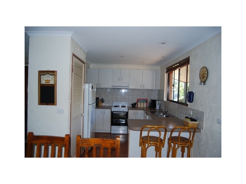 16 Panoramic Drive, Lakes Entrance VIC 3909