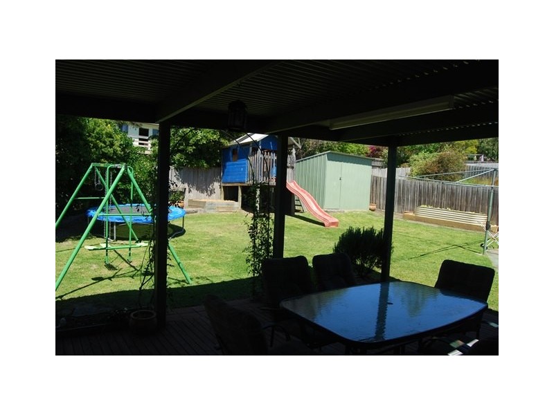 16 Panoramic Drive, Lakes Entrance VIC 3909