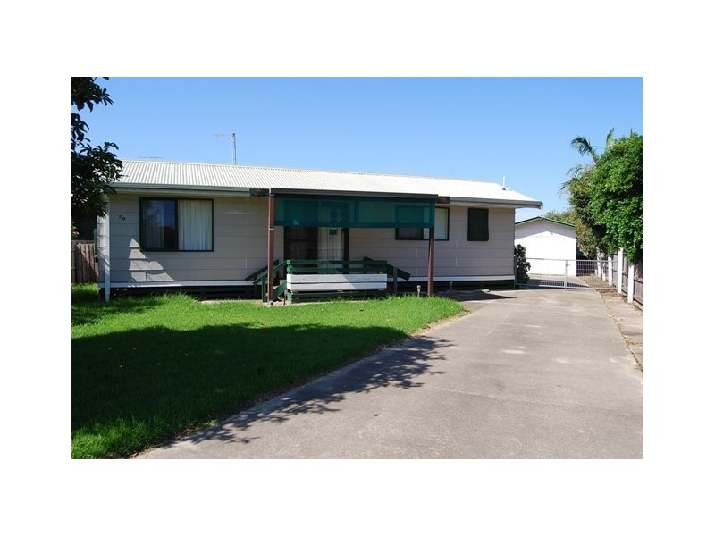 79 Carpenter, Lakes Entrance VIC 3909