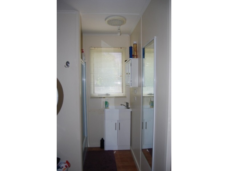 79 Carpenter, Lakes Entrance VIC 3909