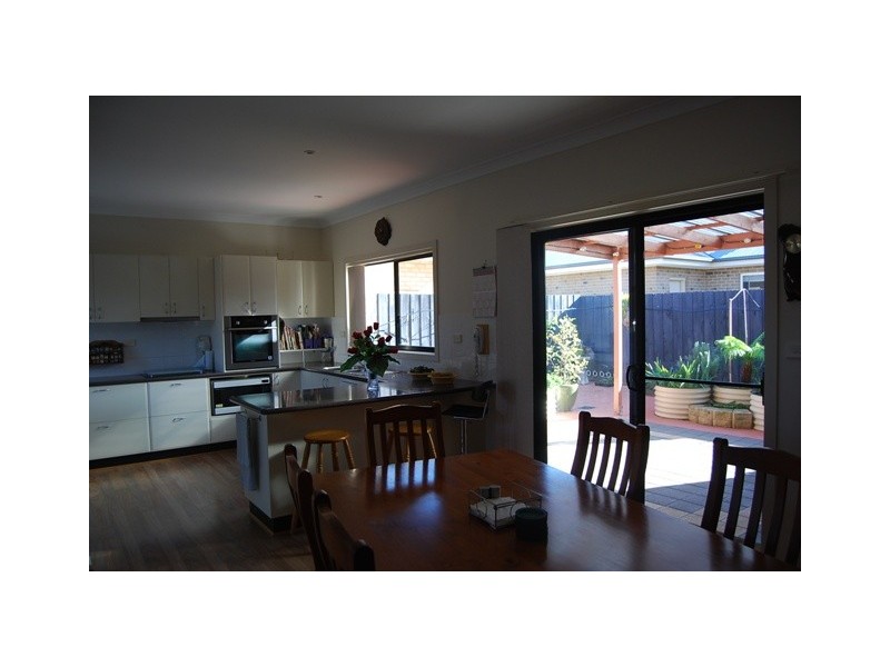 4 4 Bills Street, Lakes Entrance VIC 3909