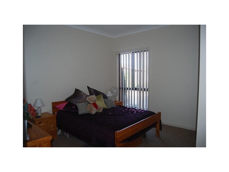 4 4 Bills Street, Lakes Entrance VIC 3909