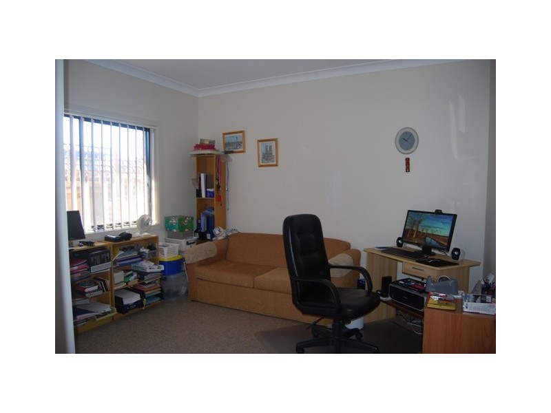 4 4 Bills Street, Lakes Entrance VIC 3909