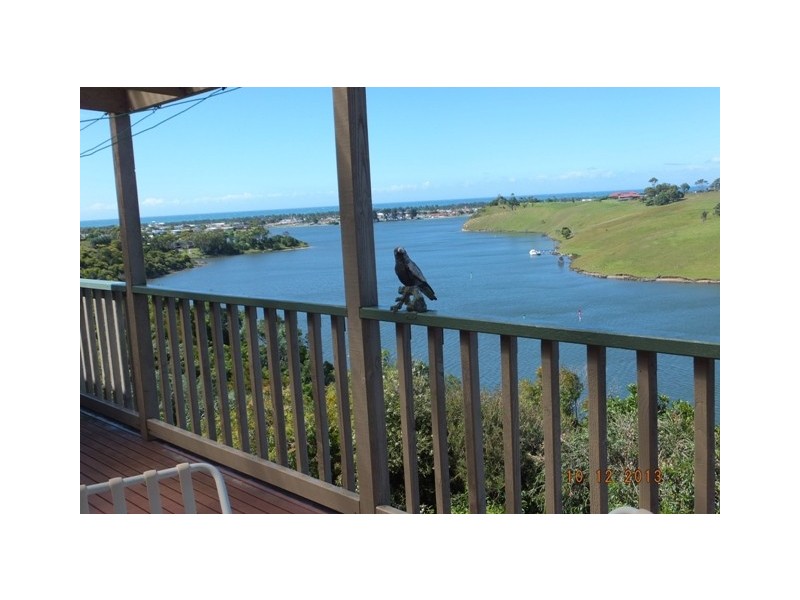 45 Nautilus Way, Lakes Entrance VIC 3909