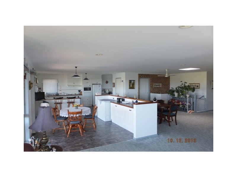 45 Nautilus Way, Lakes Entrance VIC 3909